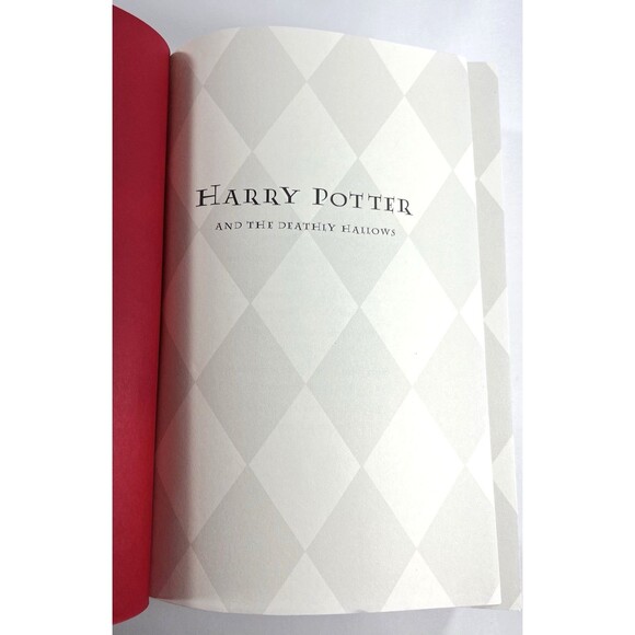 Harry Potter and the Deathly Hallows by J. K. Rowling 2007 First Edition - Picture 4 of 9